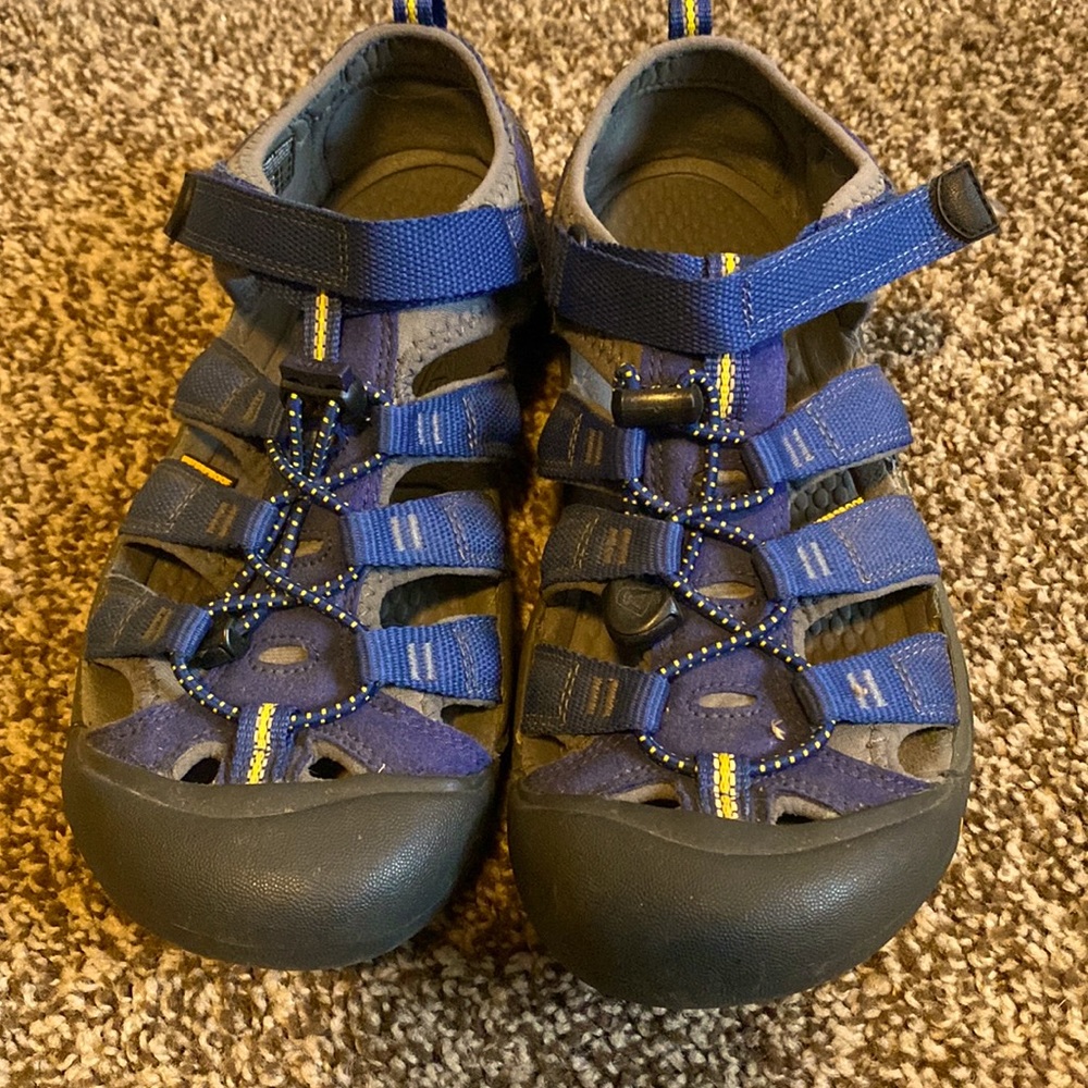 Blue Keen summer hiking shoes